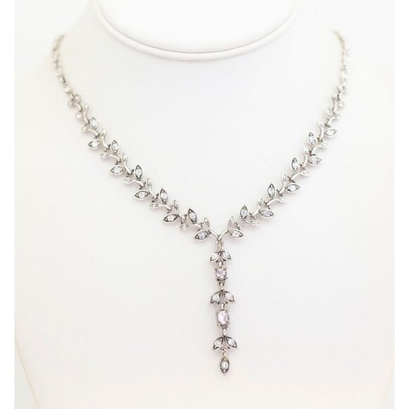 18 inch, Vintage Silver Tone Art Nouveau Rhinestones Floral Lariat Necklace - C1 - Picture 2 of 3